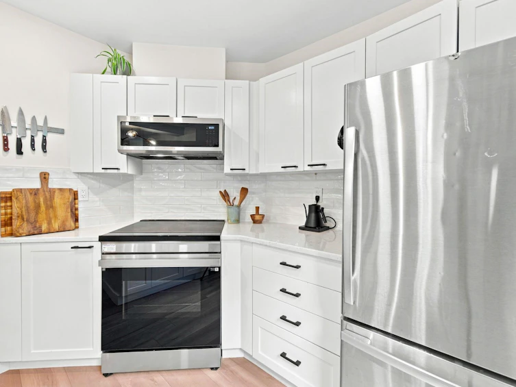 101-657 W 7th Avenue, Vancouver, BC, V5Z 1B6 - 10