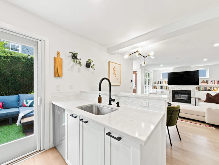 101-657 W 7th Avenue, Vancouver, BC, V5Z 1B6 - 11