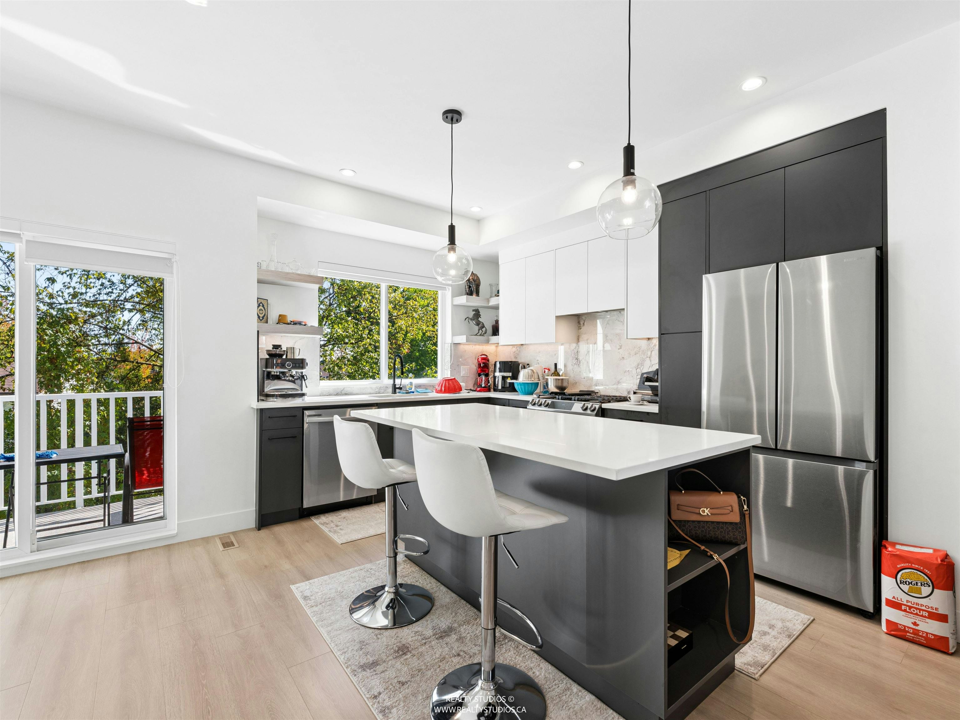 8-19330 Fairway Drive, Surrey, BC, V3S 0B7 - 5