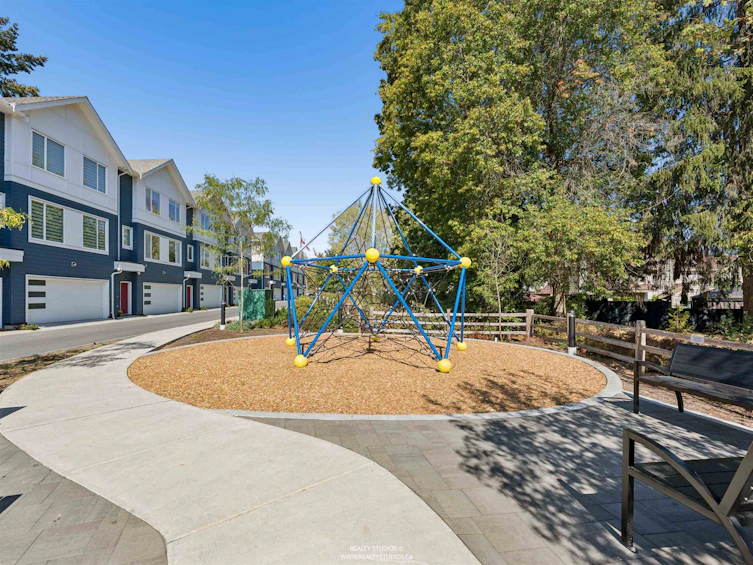 8-19330 Fairway Drive, Surrey, BC, V3S 0B7 - 30