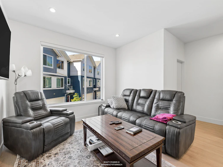 8-19330 Fairway Drive, Surrey, BC, V3S 0B7 - 9