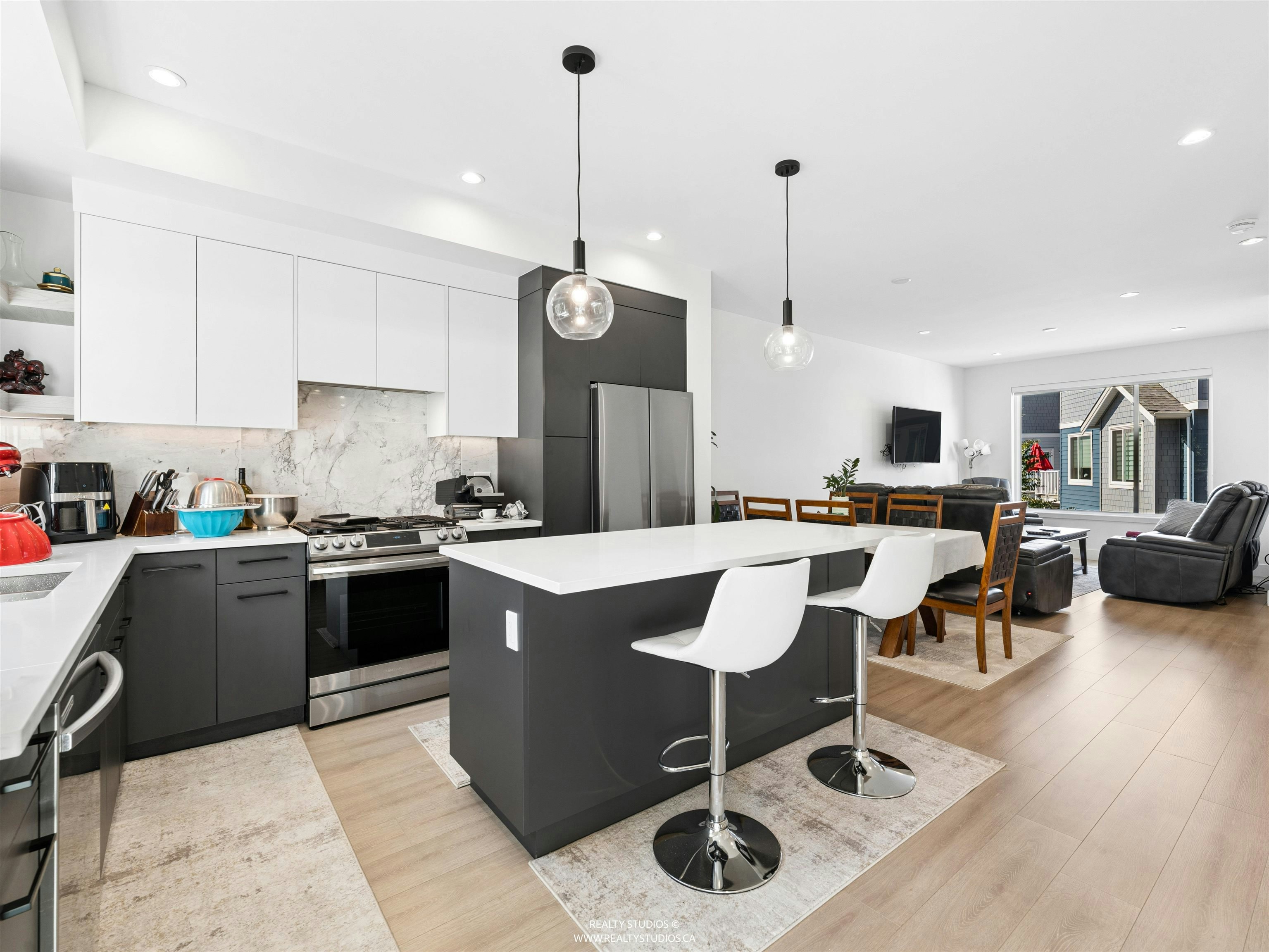 8-19330 Fairway Drive, Surrey, BC, V3S 0B7 - 4