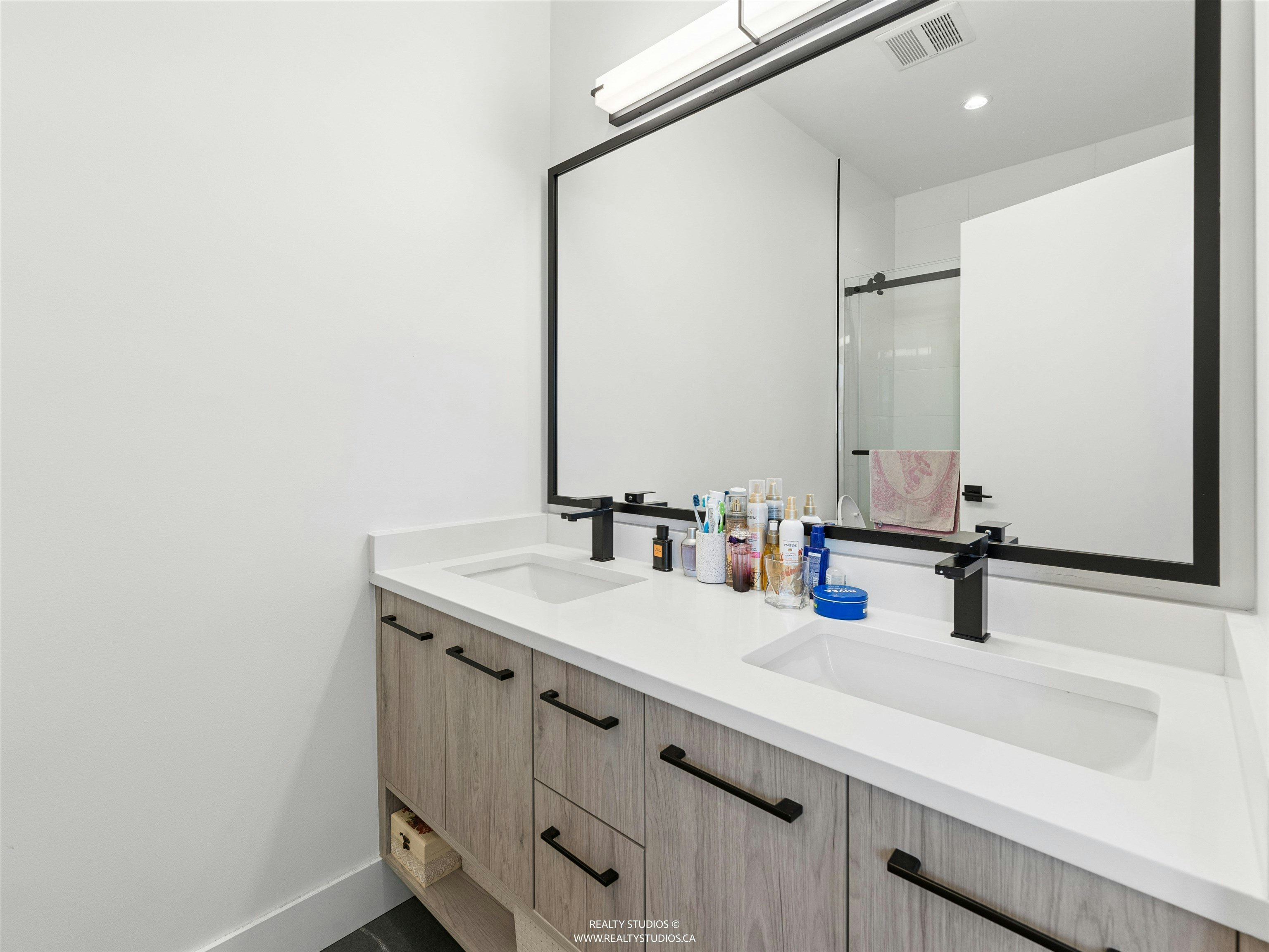 8-19330 Fairway Drive, Surrey, BC, V3S 0B7 - 17