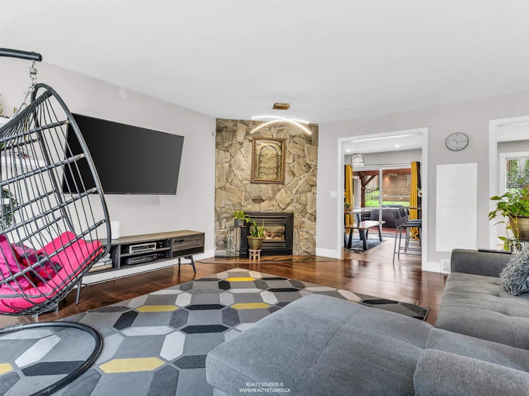 14686 St. Andrews Drive, Surrey, BC, V3R 5V4 - 5