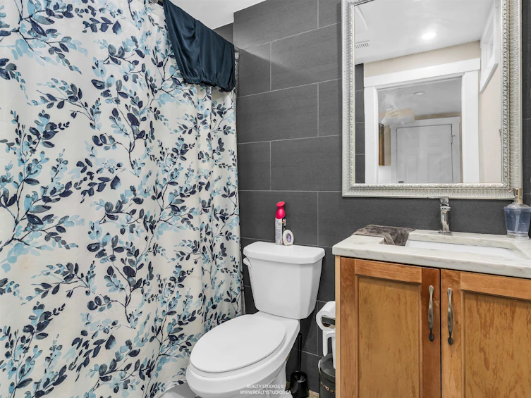 14686 St. Andrews Drive, Surrey, BC, V3R 5V4 - 23