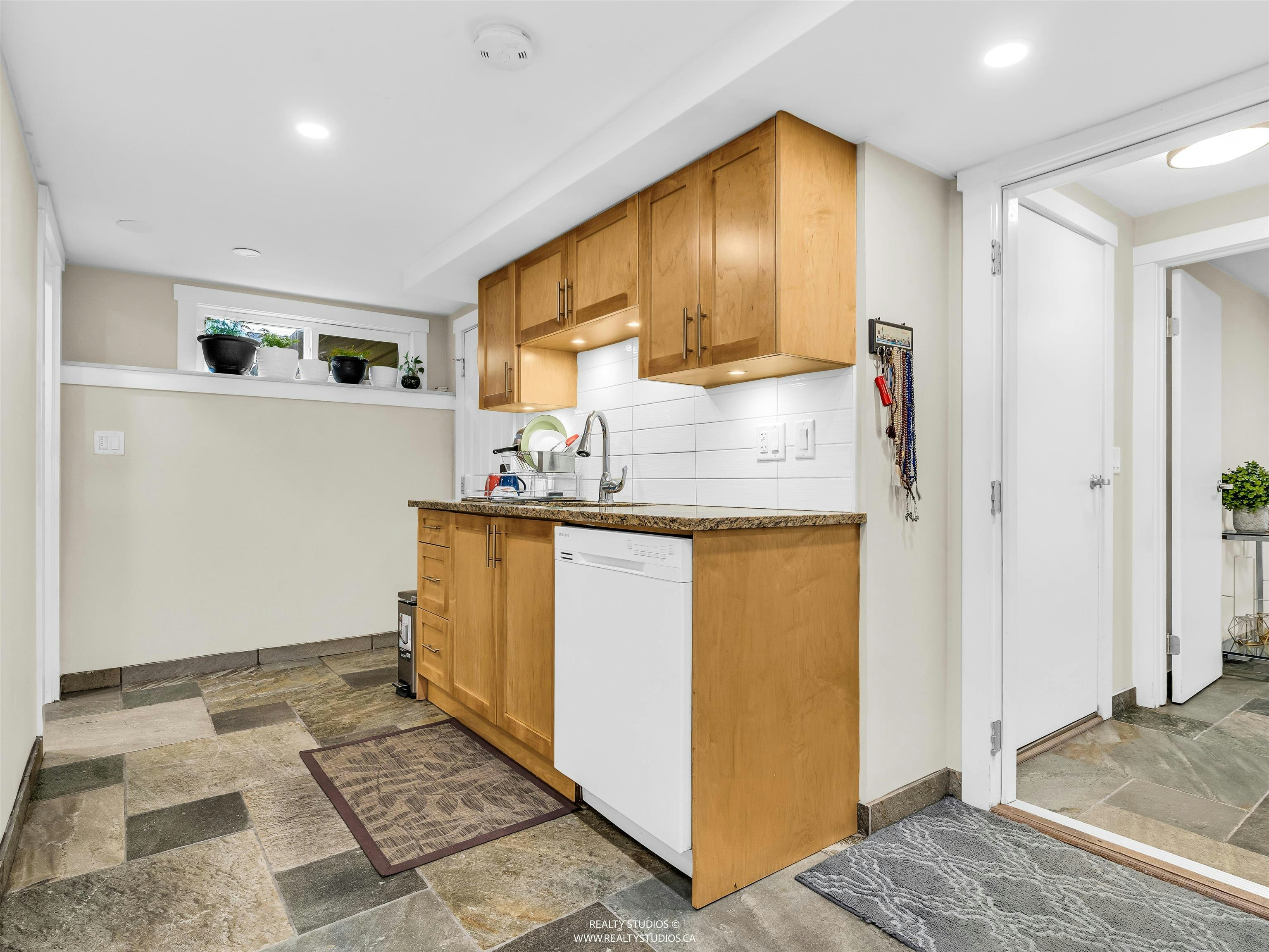 14686 St. Andrews Drive, Surrey, BC, V3R 5V4 - 21
