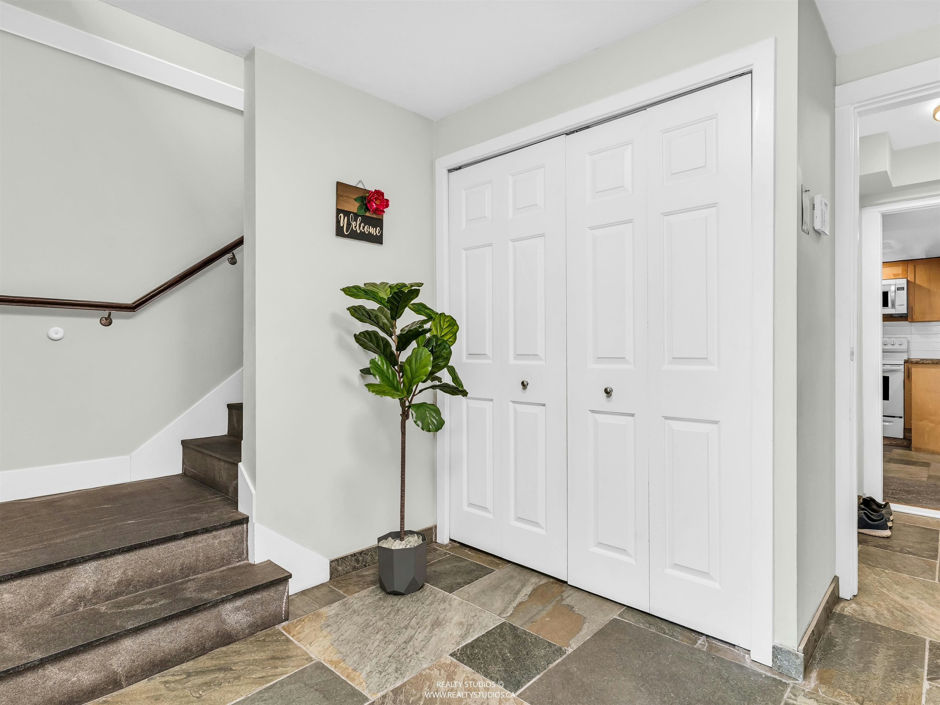 14686 St. Andrews Drive, Surrey, BC, V3R 5V4 - 32
