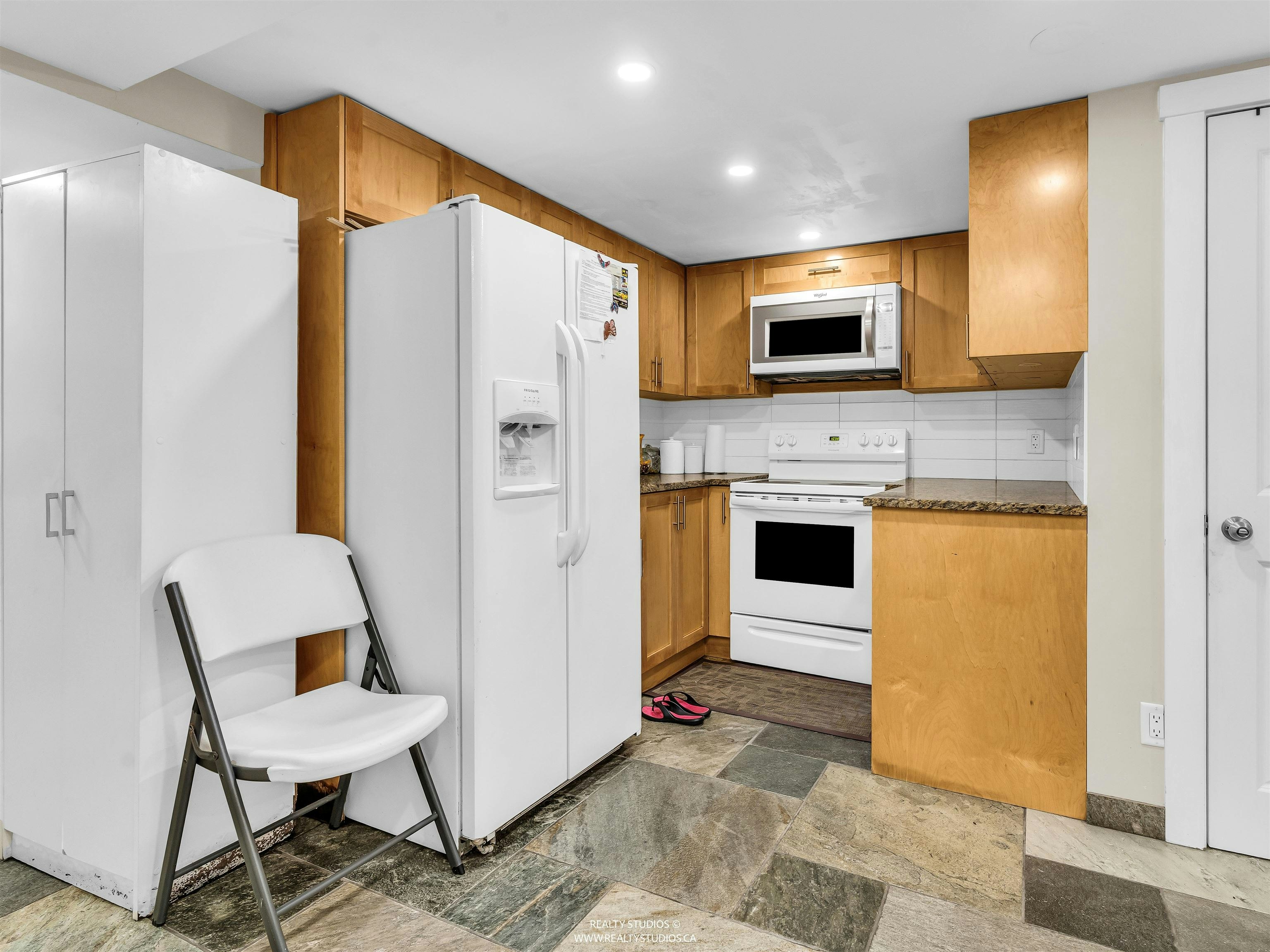 14686 St. Andrews Drive, Surrey, BC, V3R 5V4 - 22