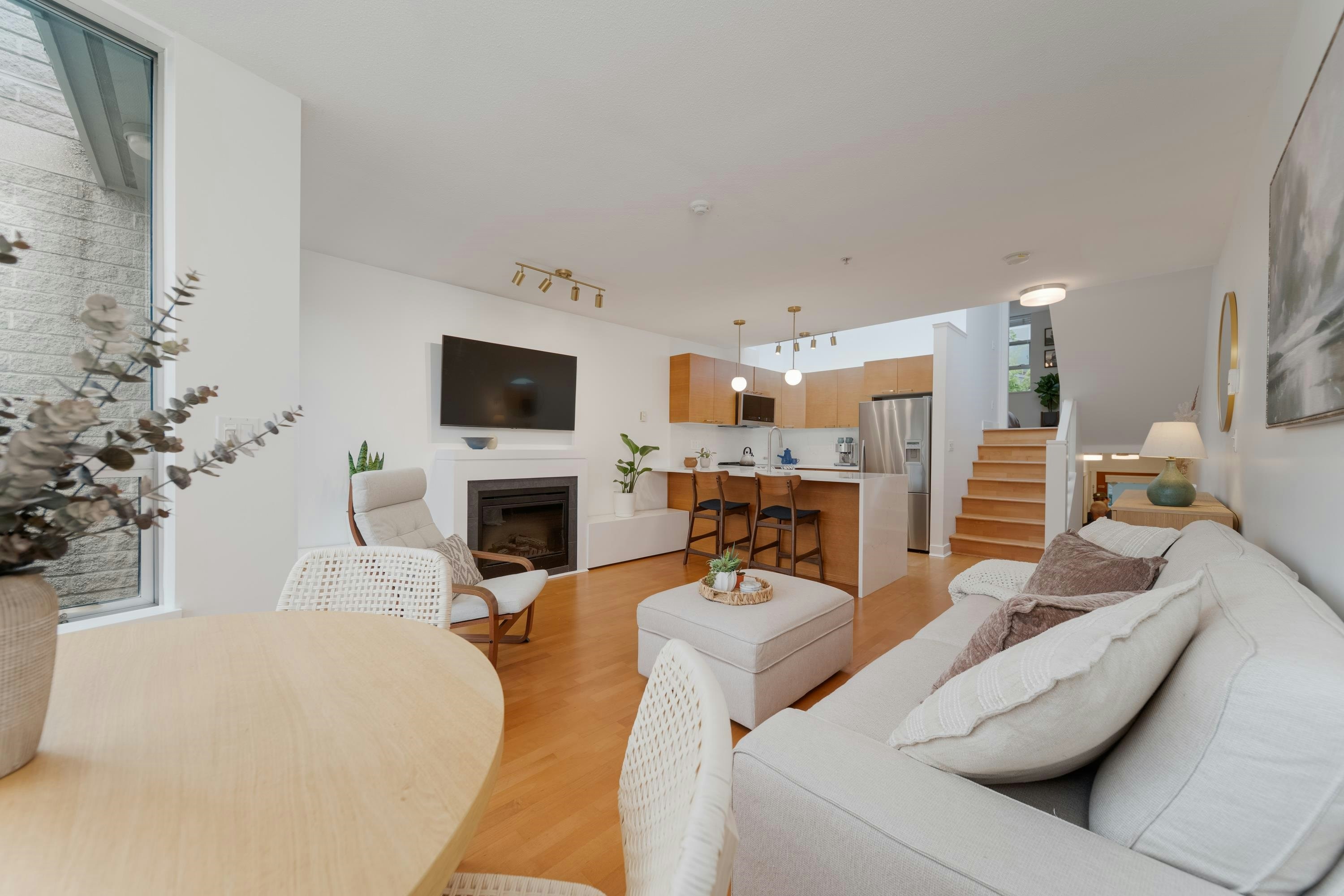 9-1250 W 6th Avenue, Vancouver, BC, V6H 1A5 - 11