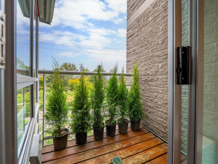 9-1250 W 6th Avenue, Vancouver, BC, V6H 1A5 - 9