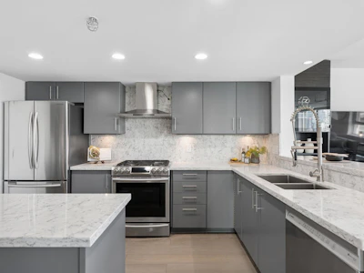 506-120 Milross Avenue - 2