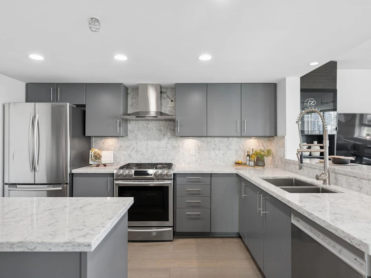 506-120 Milross Avenue, Vancouver, BC, V6A 4K7 - 2