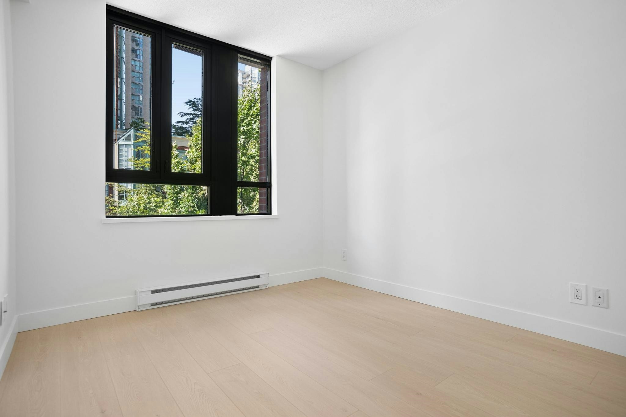 TH938 Homer Street, Vancouver, BC, V6B 1T7 - 11