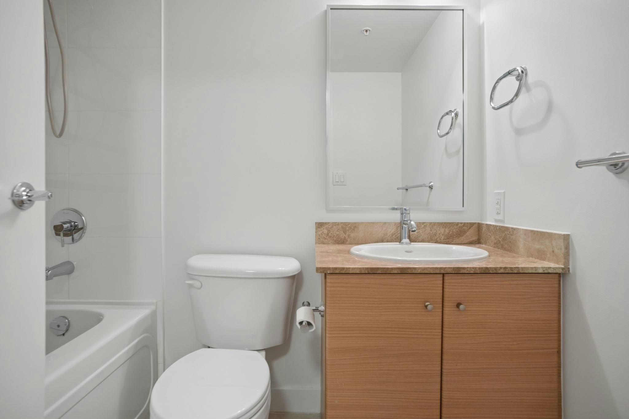 TH938 Homer Street, Vancouver, BC, V6B 1T7 - 12