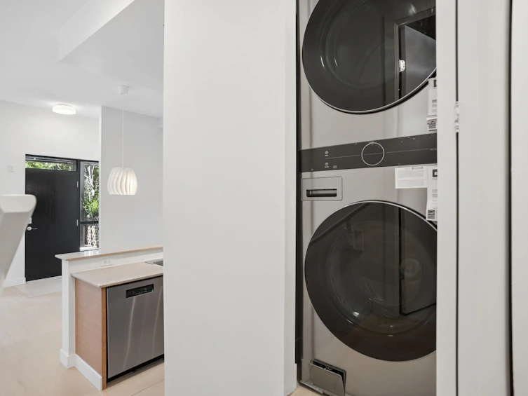 TH938 Homer Street, Vancouver, BC, V6B 1T7 - 6