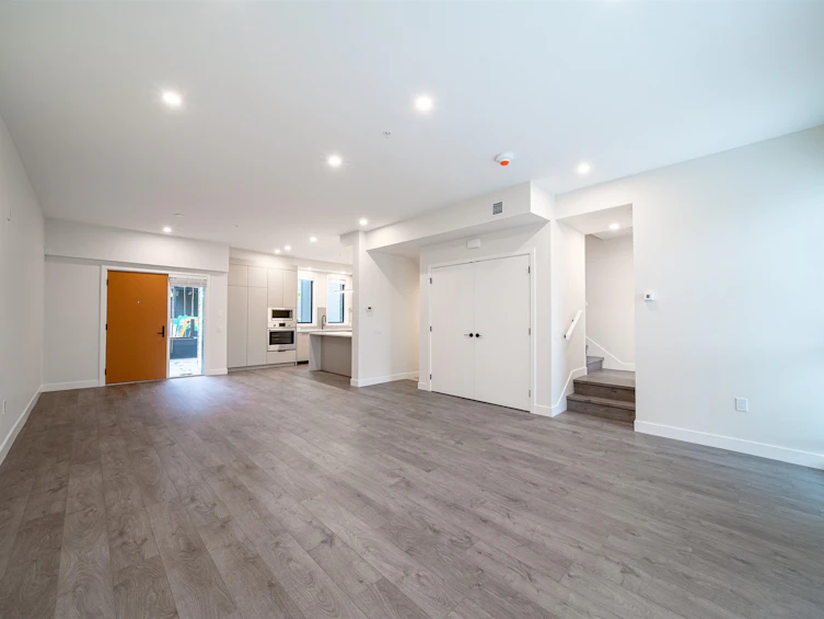 218-8699 Spires Road, Richmond, BC, V6Y 1W4 - 9