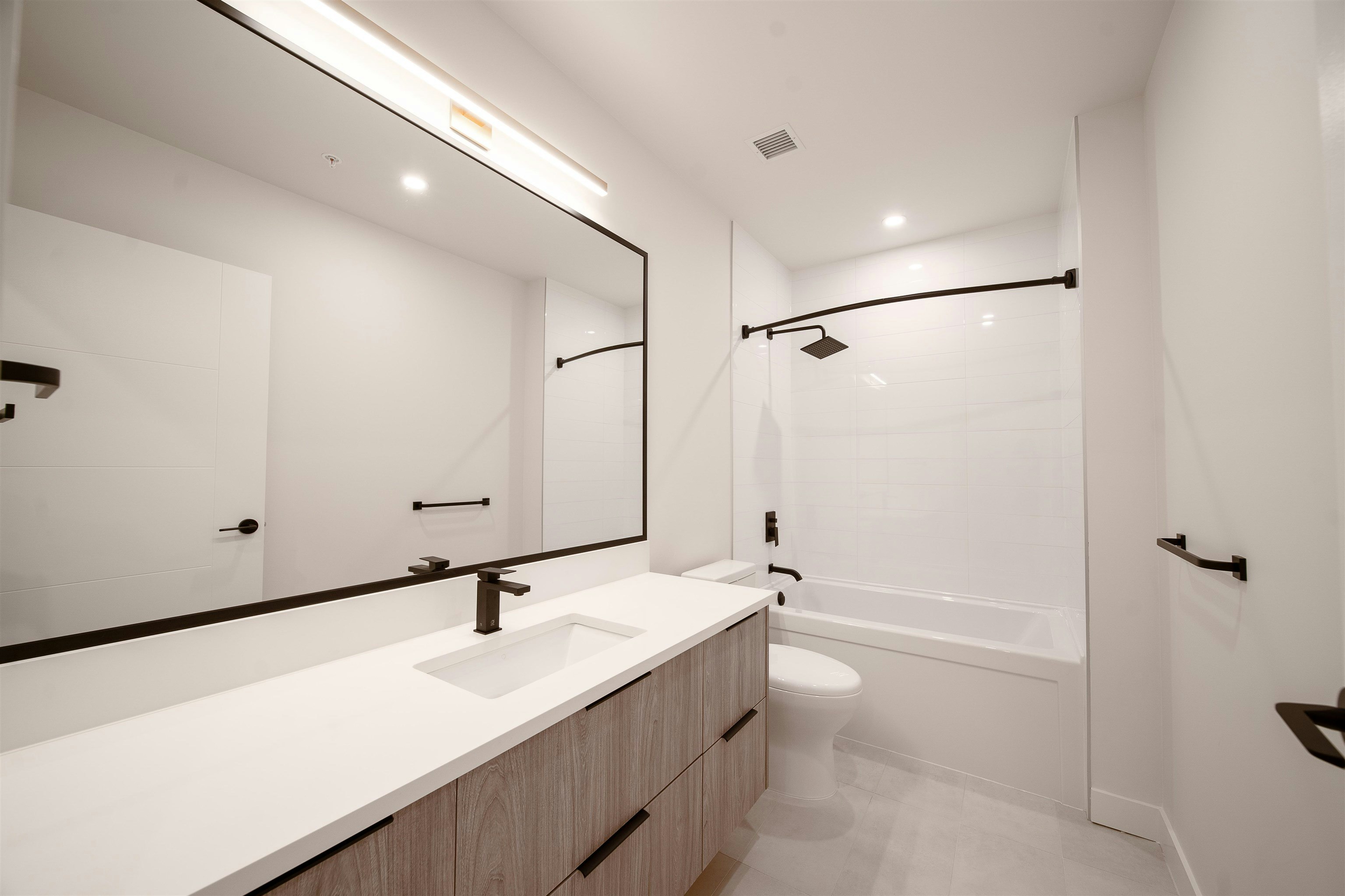 218-8699 Spires Road, Richmond, BC, V6Y 1W4 - 19