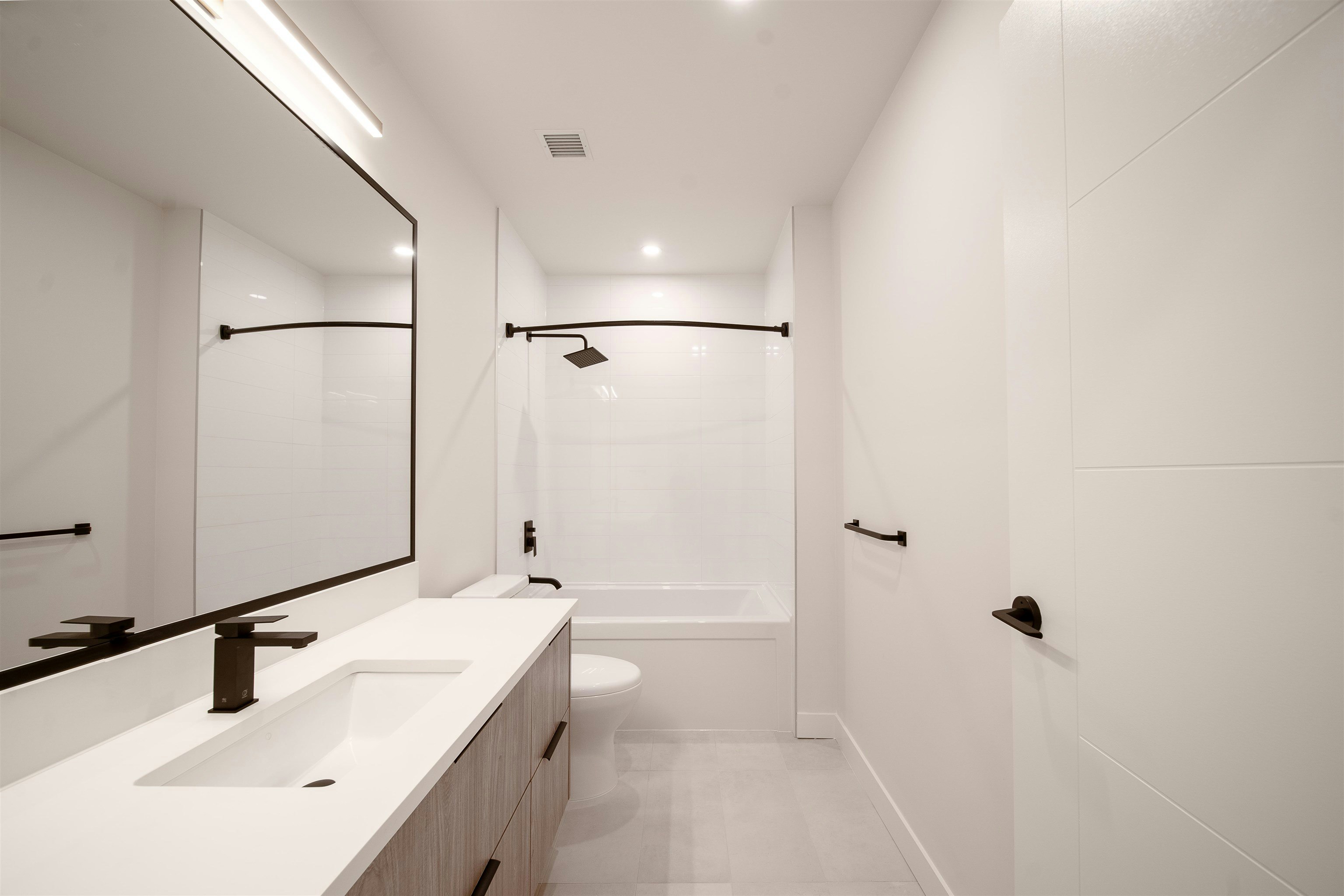 218-8699 Spires Road, Richmond, BC, V6Y 1W4 - 18