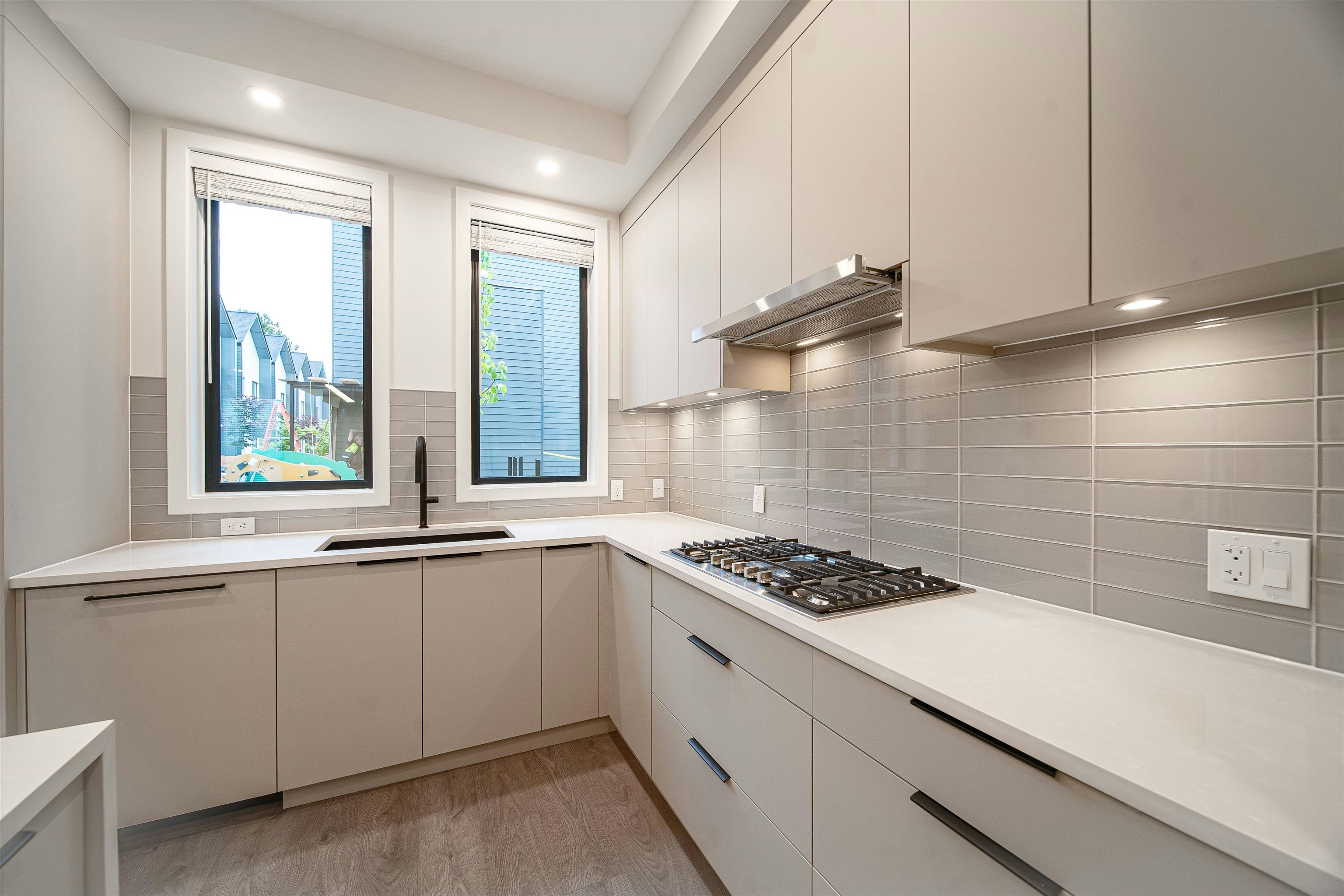218-8699 Spires Road, Richmond, BC, V6Y 1W4 - 7