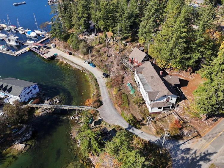 4339 Garden Bay Road, Pender Harbour Egmont, BC, V0N 1S1 - 2