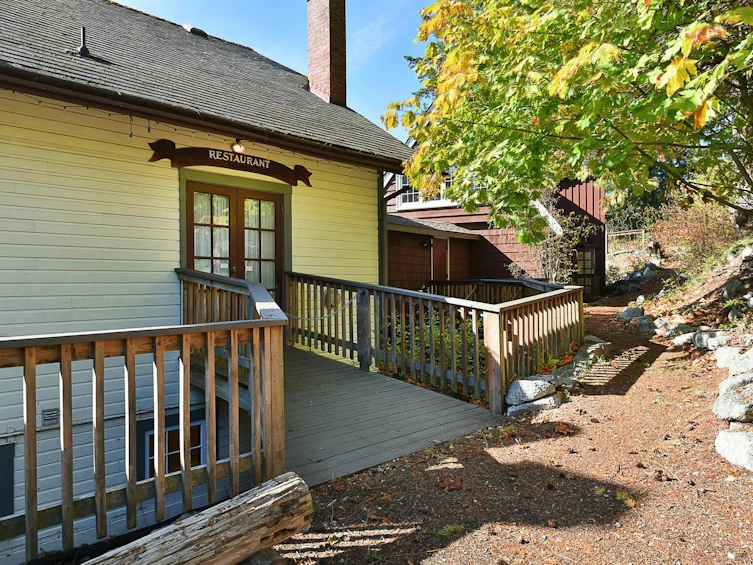 4339 Garden Bay Road, Pender Harbour Egmont, BC, V0N 1S1 - 9