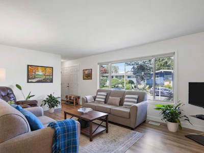 33268 Swansea Avenue - 5