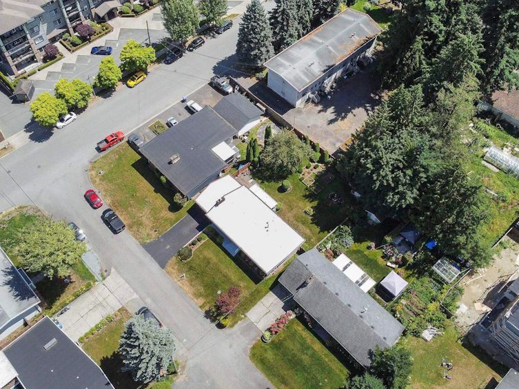 33268 Swansea Avenue, Abbotsford, BC, V2S 1M9 - 39