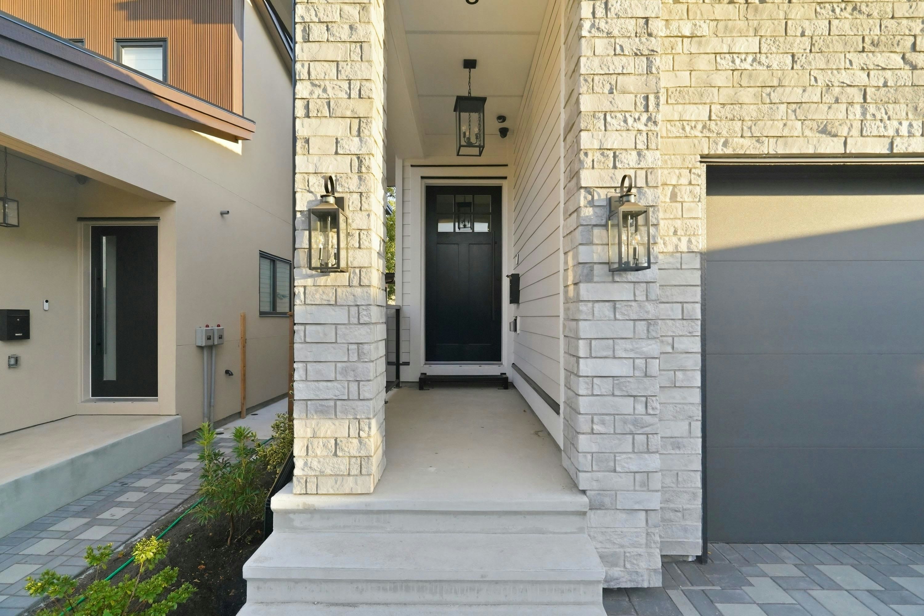 11768 92 Avenue - 2