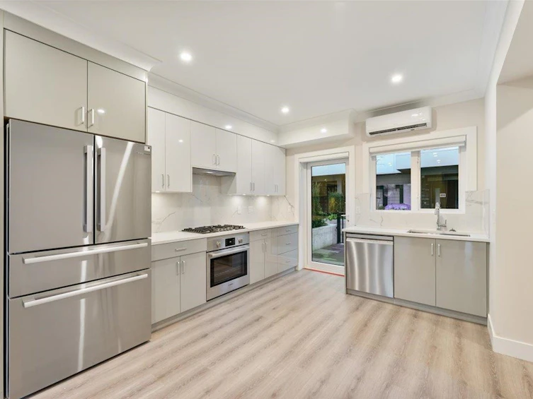 8303 French Street, Vancouver, BC, V6P 4W3 - 8