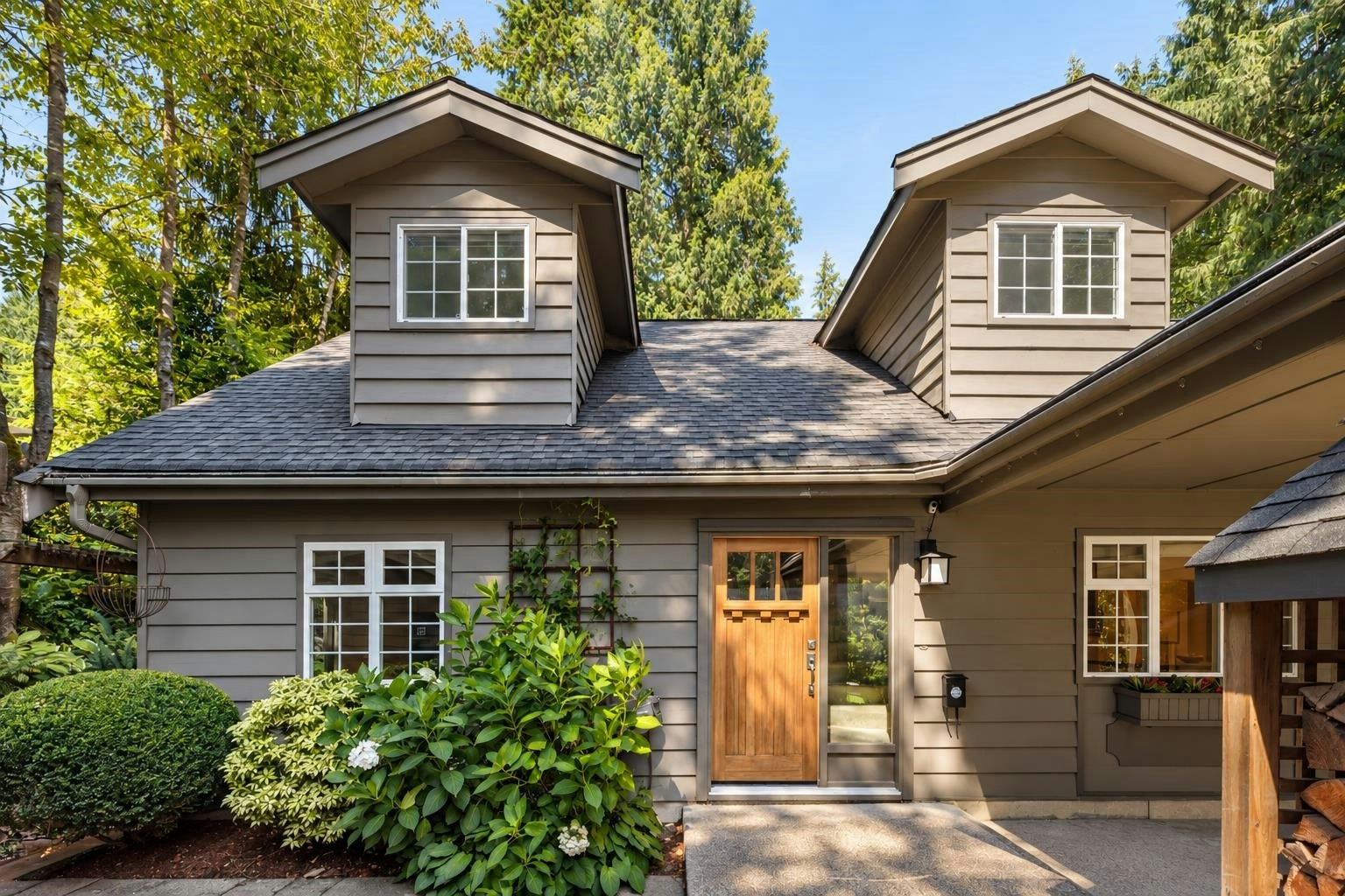 1458 Kilmer Road, North Vancouver, BC, V7K 1R2 - 2