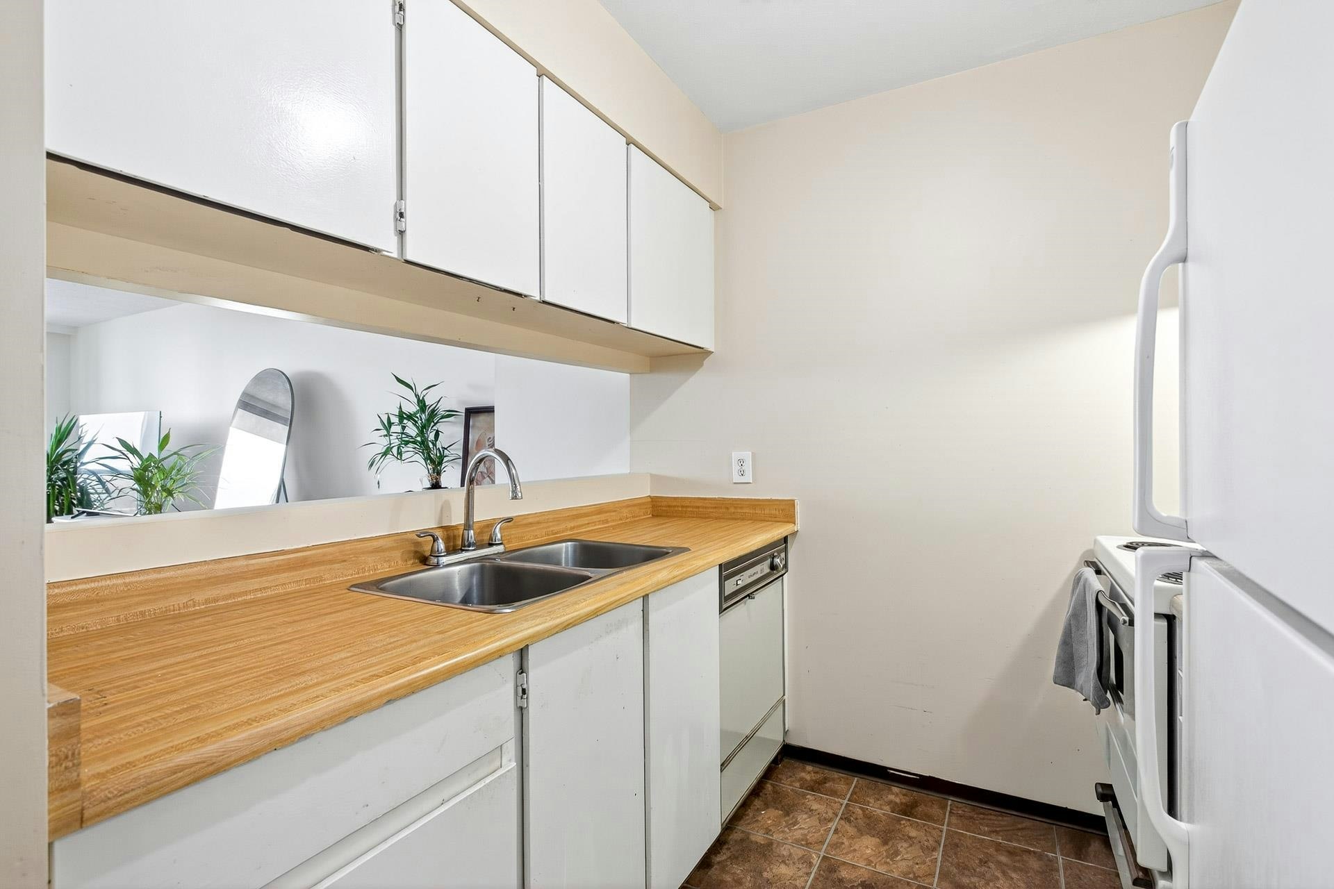 2308-4353 Halifax Street, Burnaby, BC, V5C 5Z4 - 11