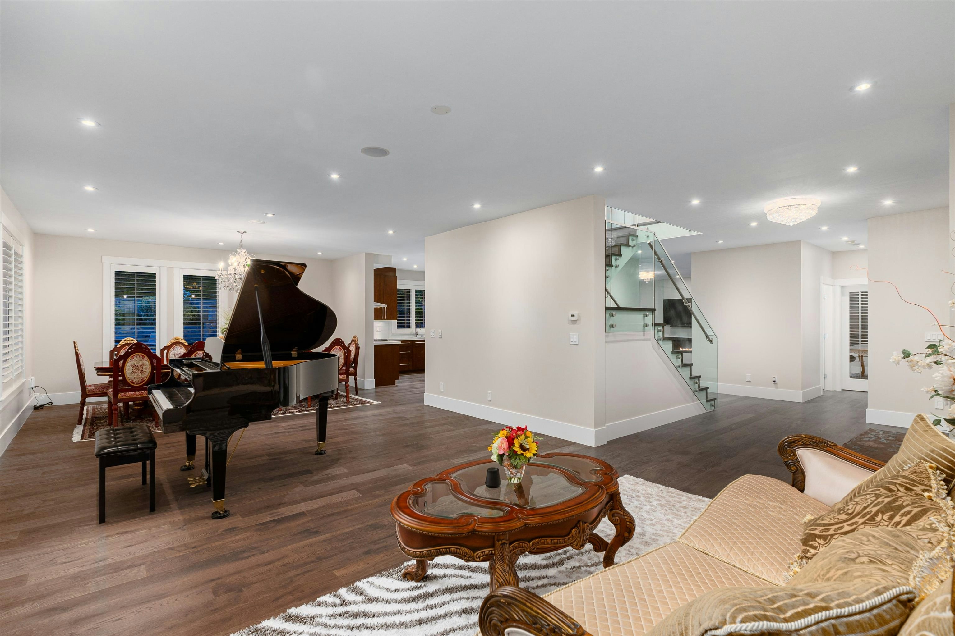 4168 Highland Boulevard, North Vancouver, BC, V7R 2Z6 - 7