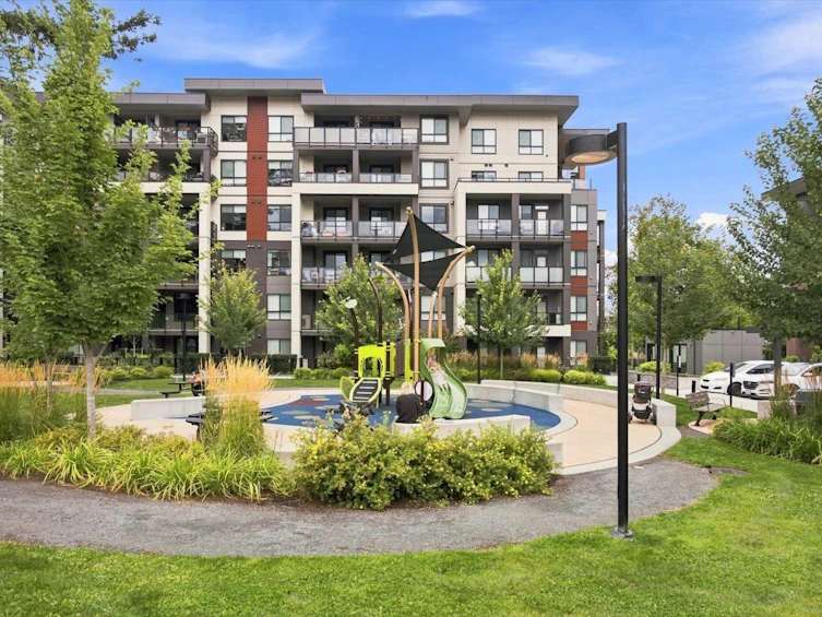 410-45511 Campus Drive, Chilliwack, BC, V2R 6K8 - 2