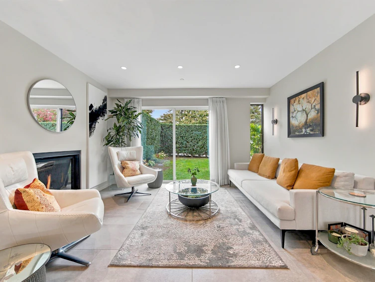 2505 Adanac Street, Vancouver, BC, V5K 2M6 - 6