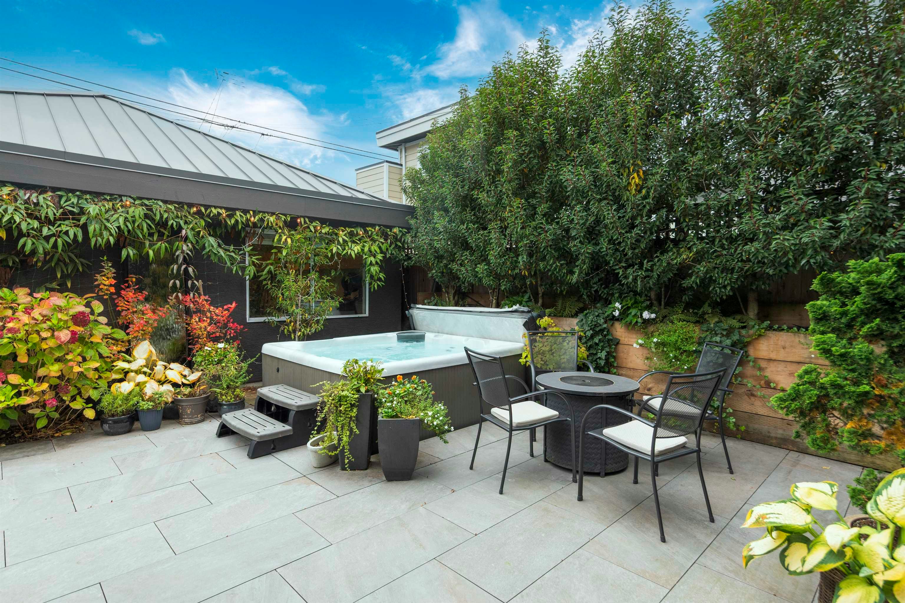 2505 Adanac Street, Vancouver, BC, V5K 2M6 - 16