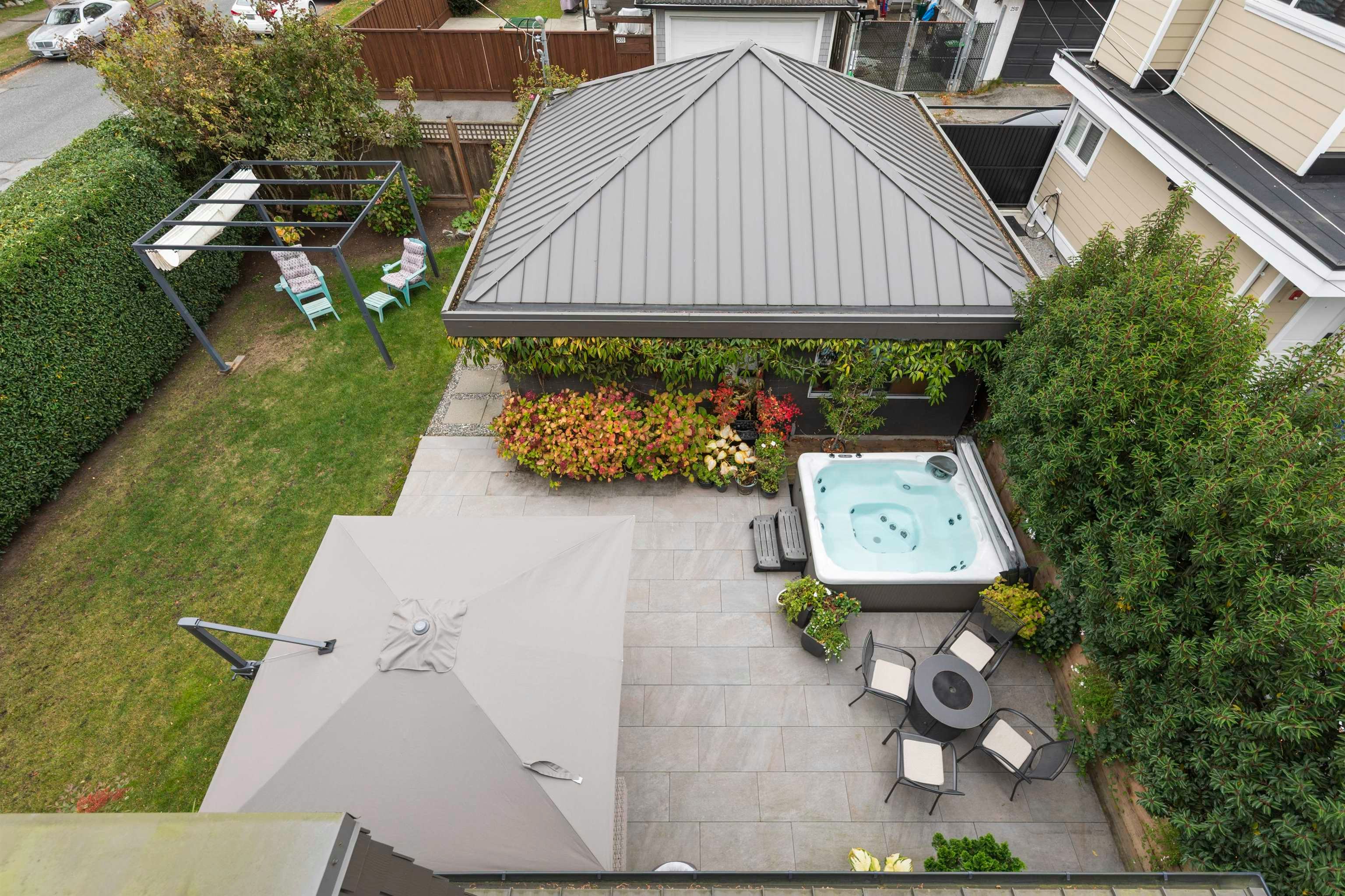 2505 Adanac Street, Vancouver, BC, V5K 2M6 - 25