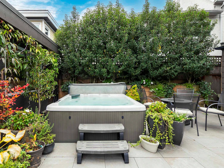 2505 Adanac Street, Vancouver, BC, V5K 2M6 - 17
