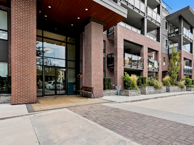 307-45511 Campus Drive - 5