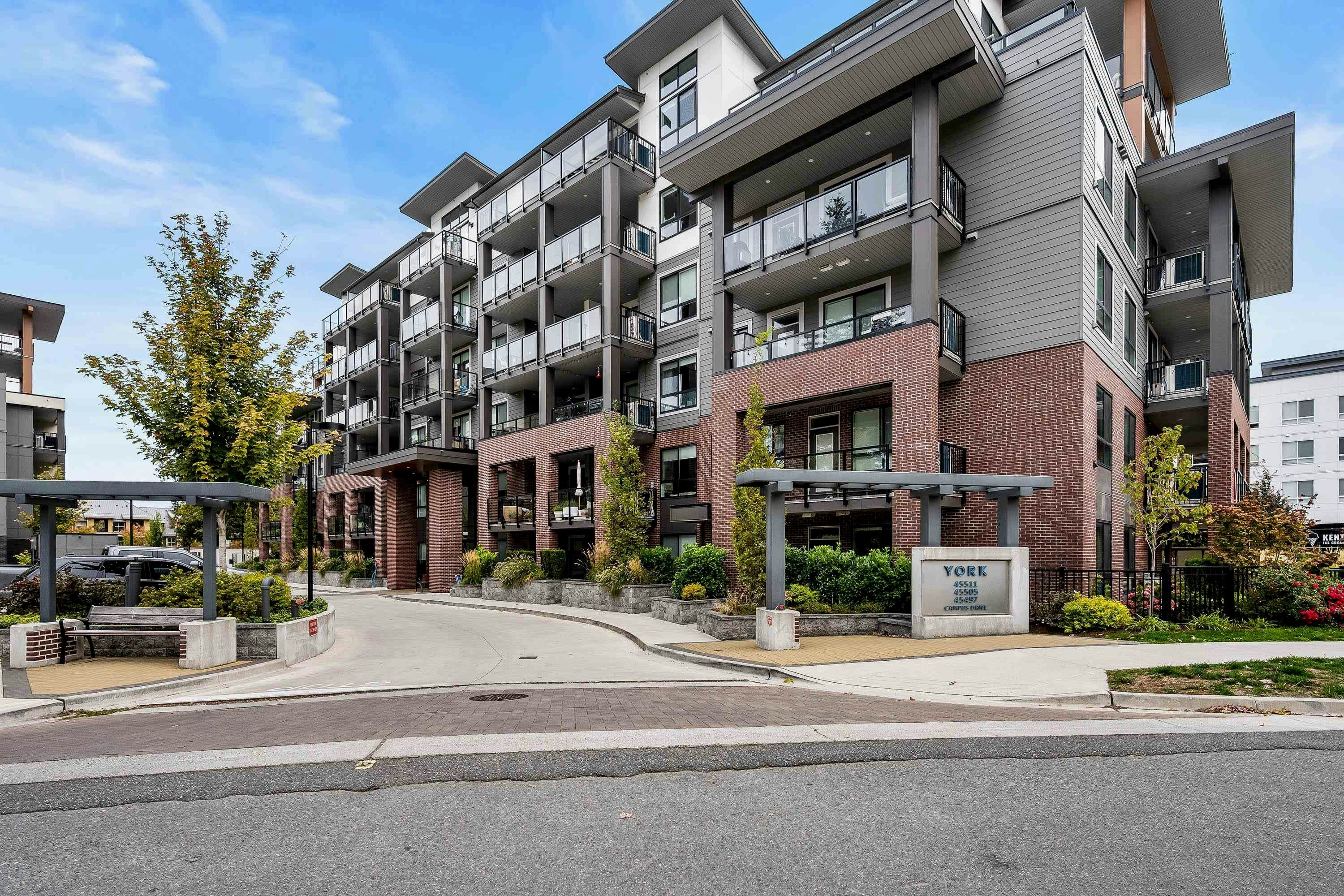 307-45511 Campus Drive - 4