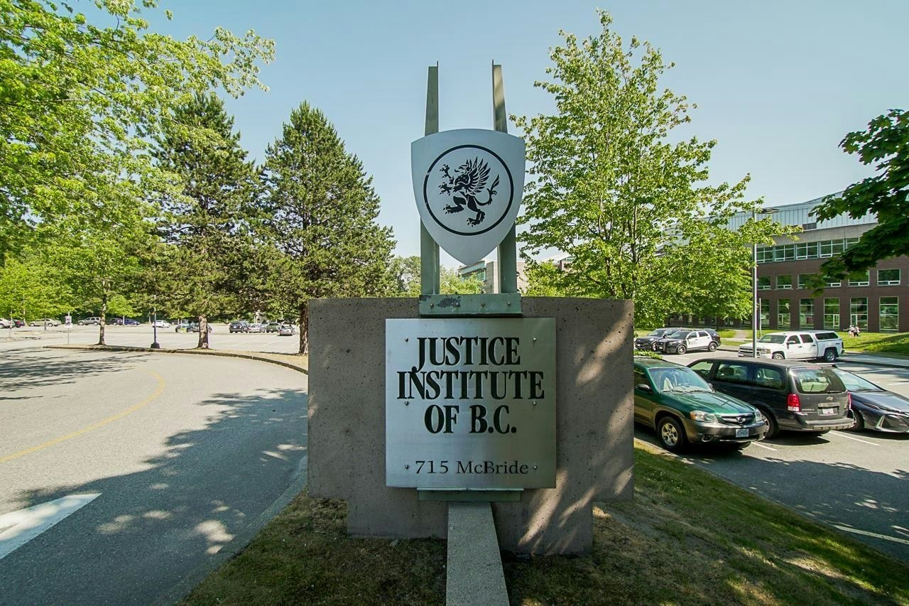 823 Sangster Place, New Westminster, BC, V3L 4L7 - 16