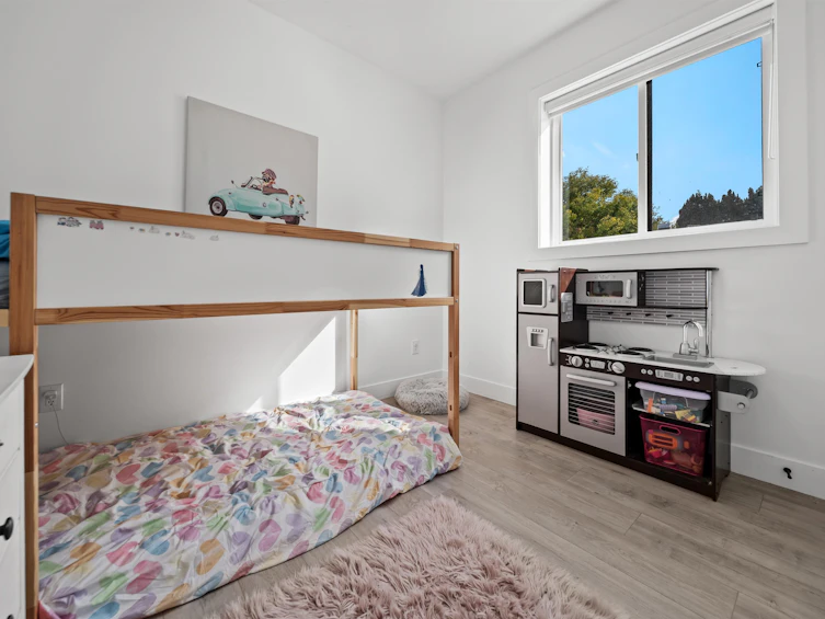 1131 E 23rd Avenue, Vancouver, BC, V5V 1Y8 - 23