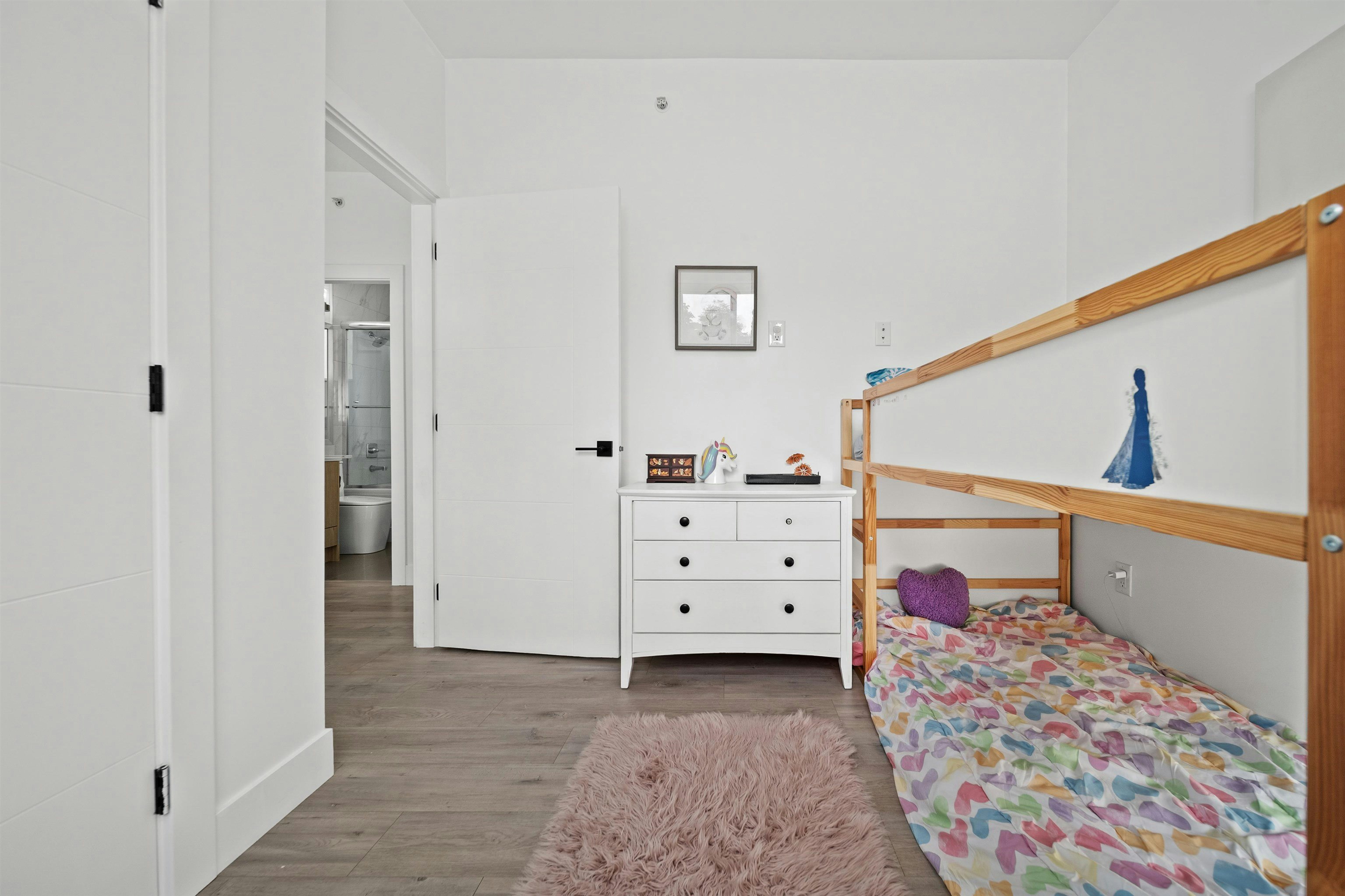 1131 E 23rd Avenue, Vancouver, BC, V5V 1Y8 - 25