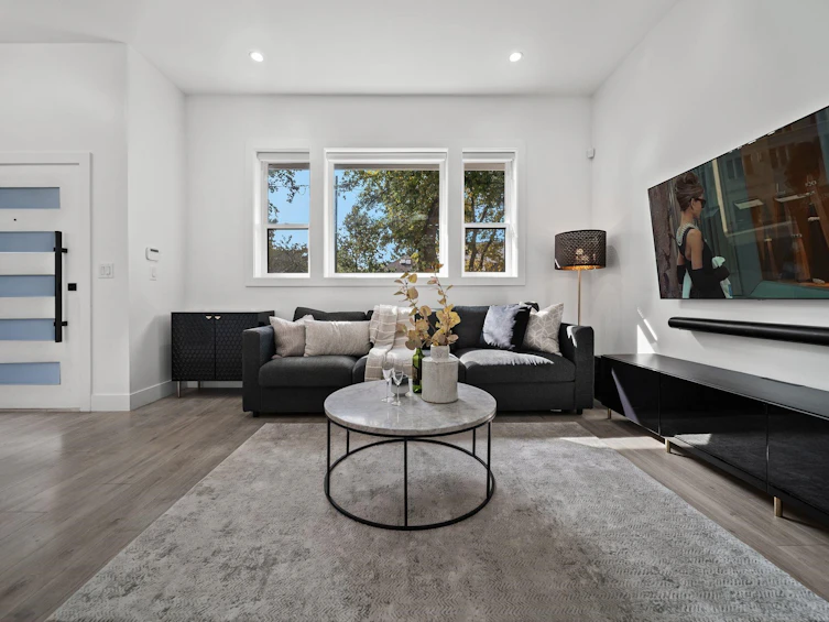 1131 E 23rd Avenue, Vancouver, BC, V5V 1Y8 - 3