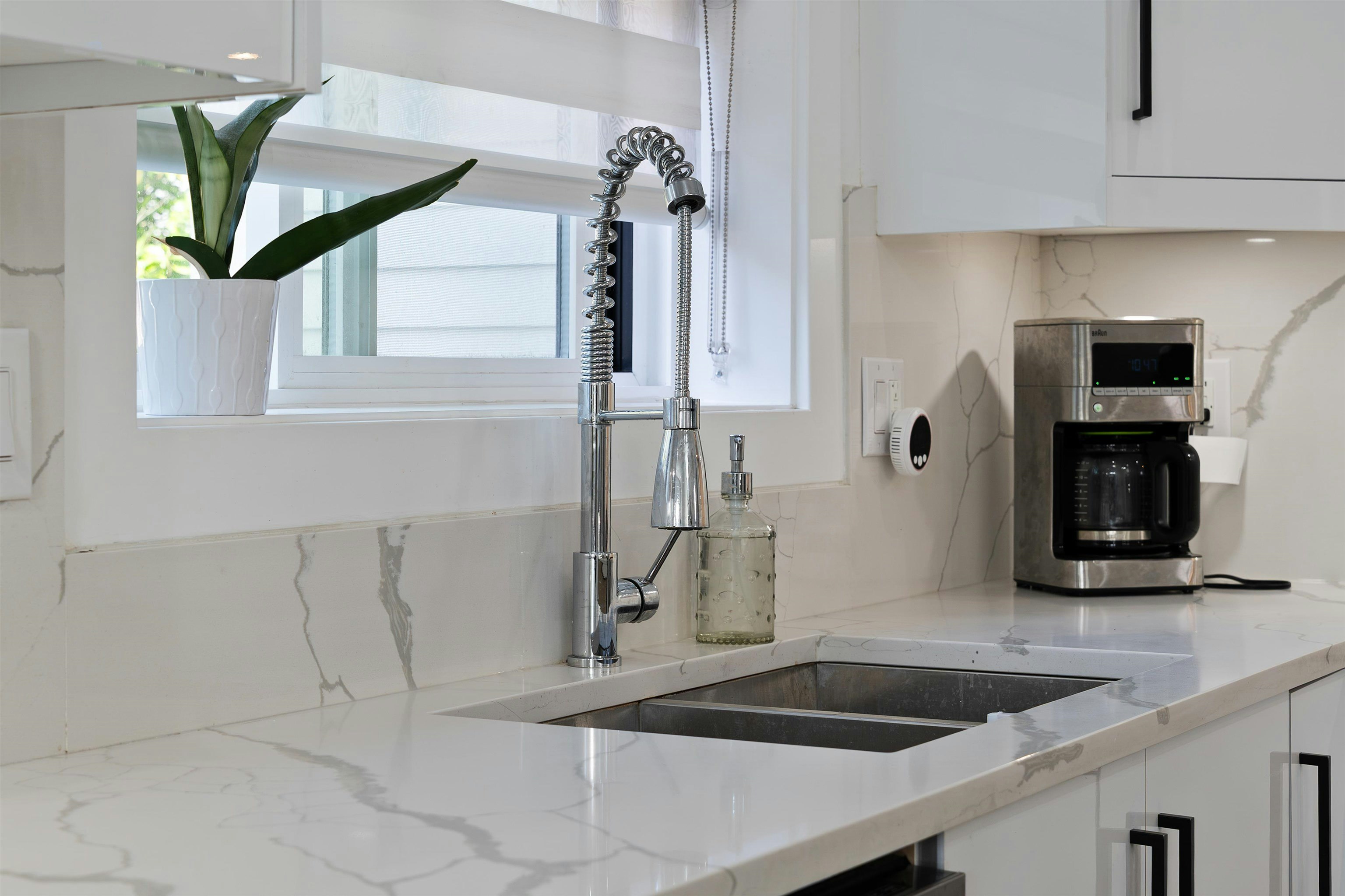 1131 E 23rd Avenue, Vancouver, BC, V5V 1Y8 - 11