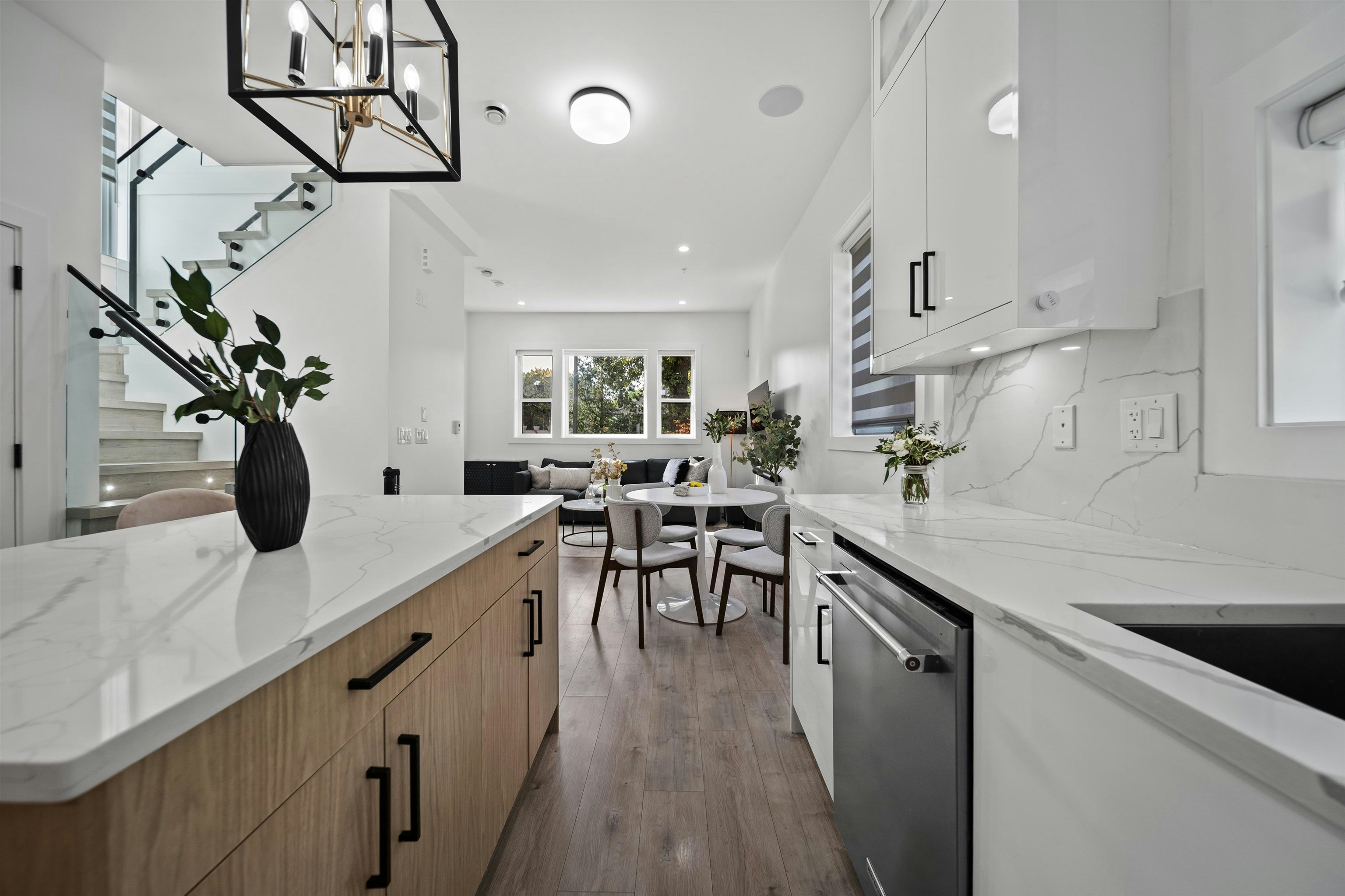 1131 E 23rd Avenue, Vancouver, BC, V5V 1Y8 - 9