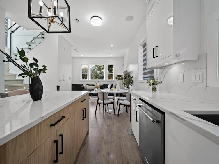 1131 E 23rd Avenue, Vancouver, BC, V5V 1Y8 - 9