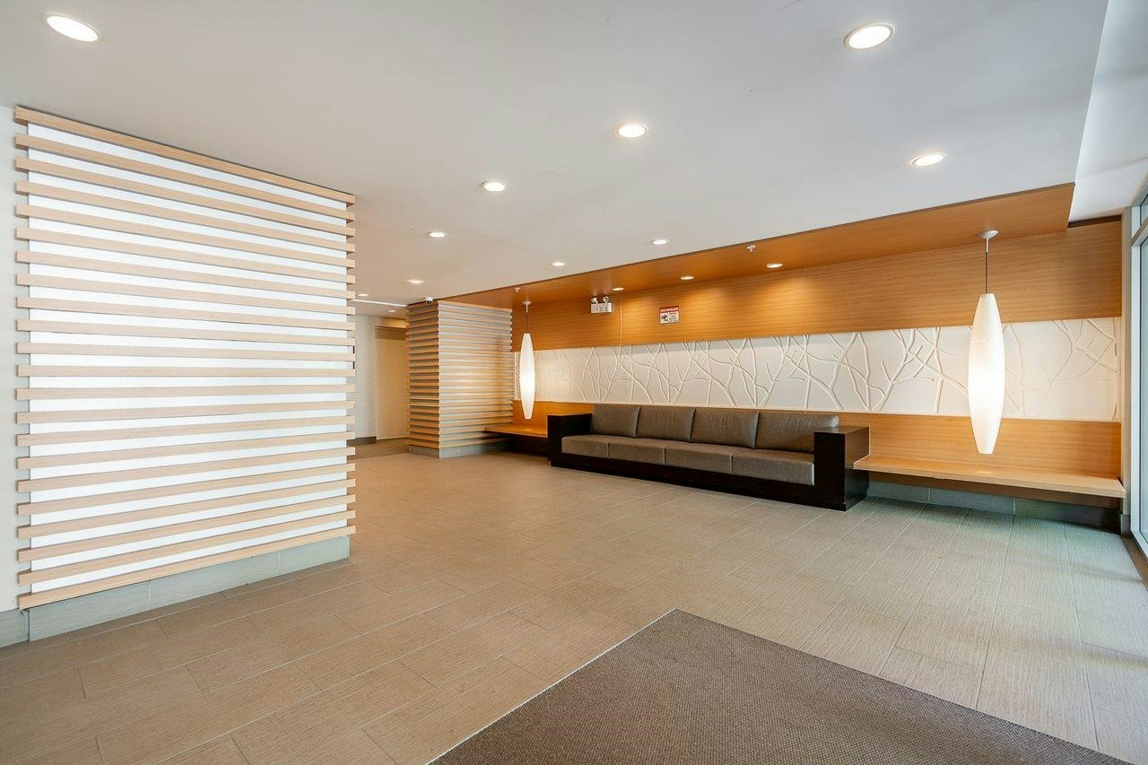 401-9150 University High Street, Burnaby, BC, V5A 0C5 - 37