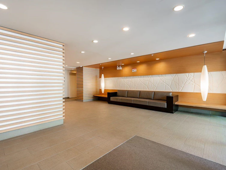 401-9150 University High Street, Burnaby, BC, V5A 0C5 - 37