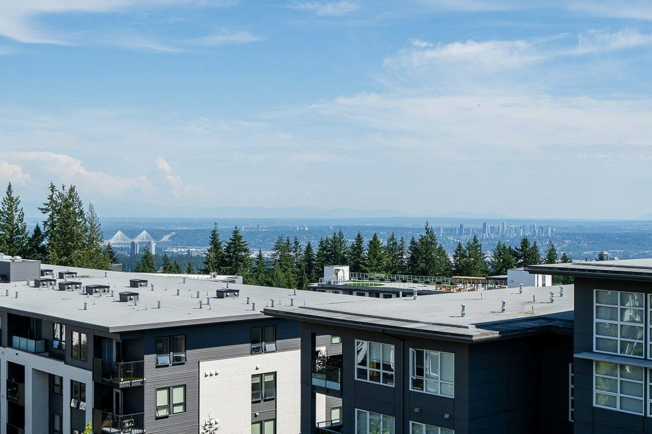 401-9150 University High Street, Burnaby, BC, V5A 0C5 - 6