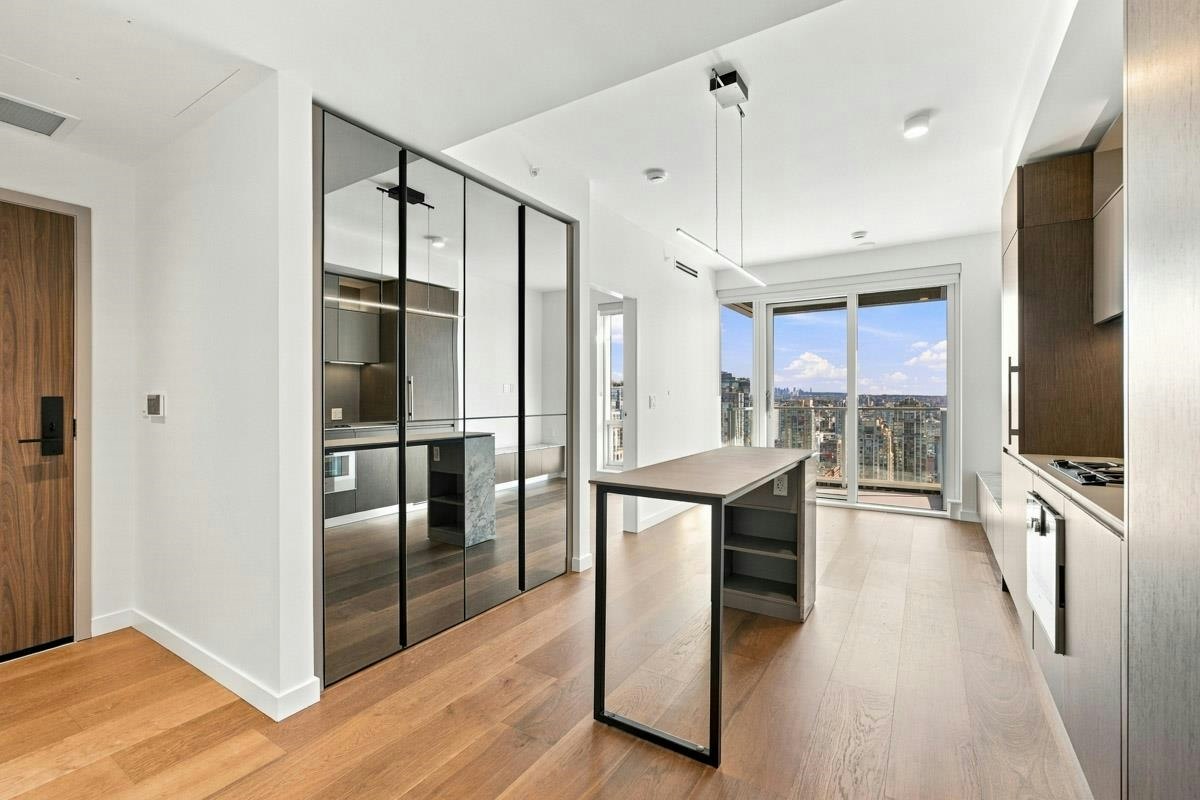 2506-1277 Hornby St, Vancouver, BC, V6Z 0H7